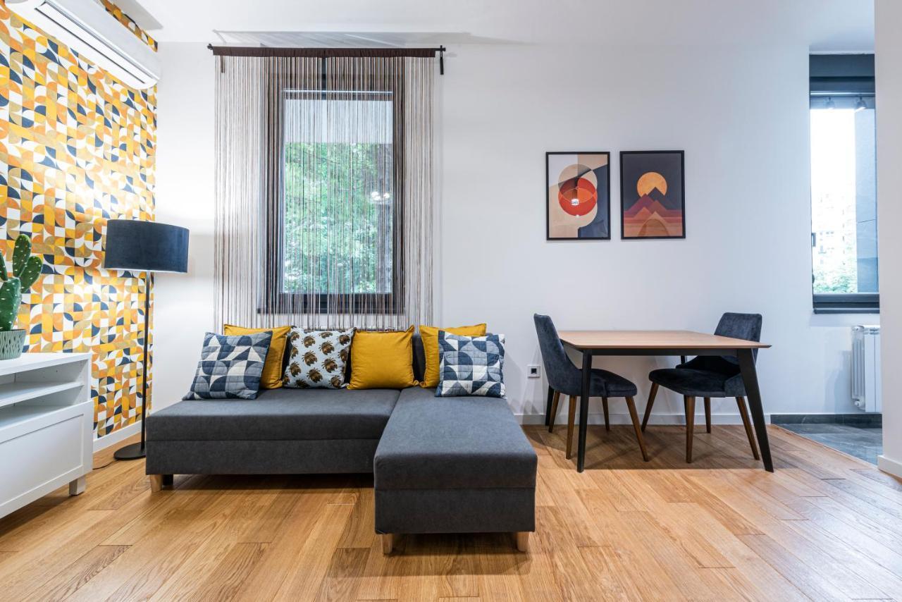 Vertigo Modern Studio-Free Private Parking-Fast Wi-Fi Novi Sad Buitenkant foto